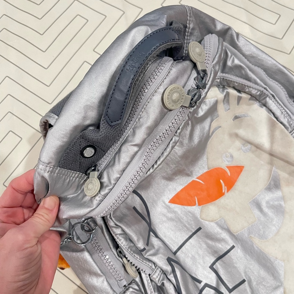 Kipling Disney Olaf Backpack - Picture 6 of 16